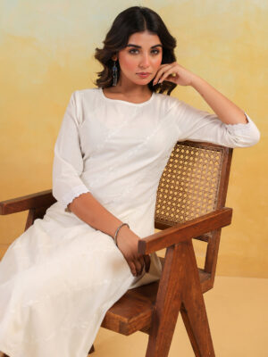 Off White Straight Cotton Embroidered Kurta & Bottom Set